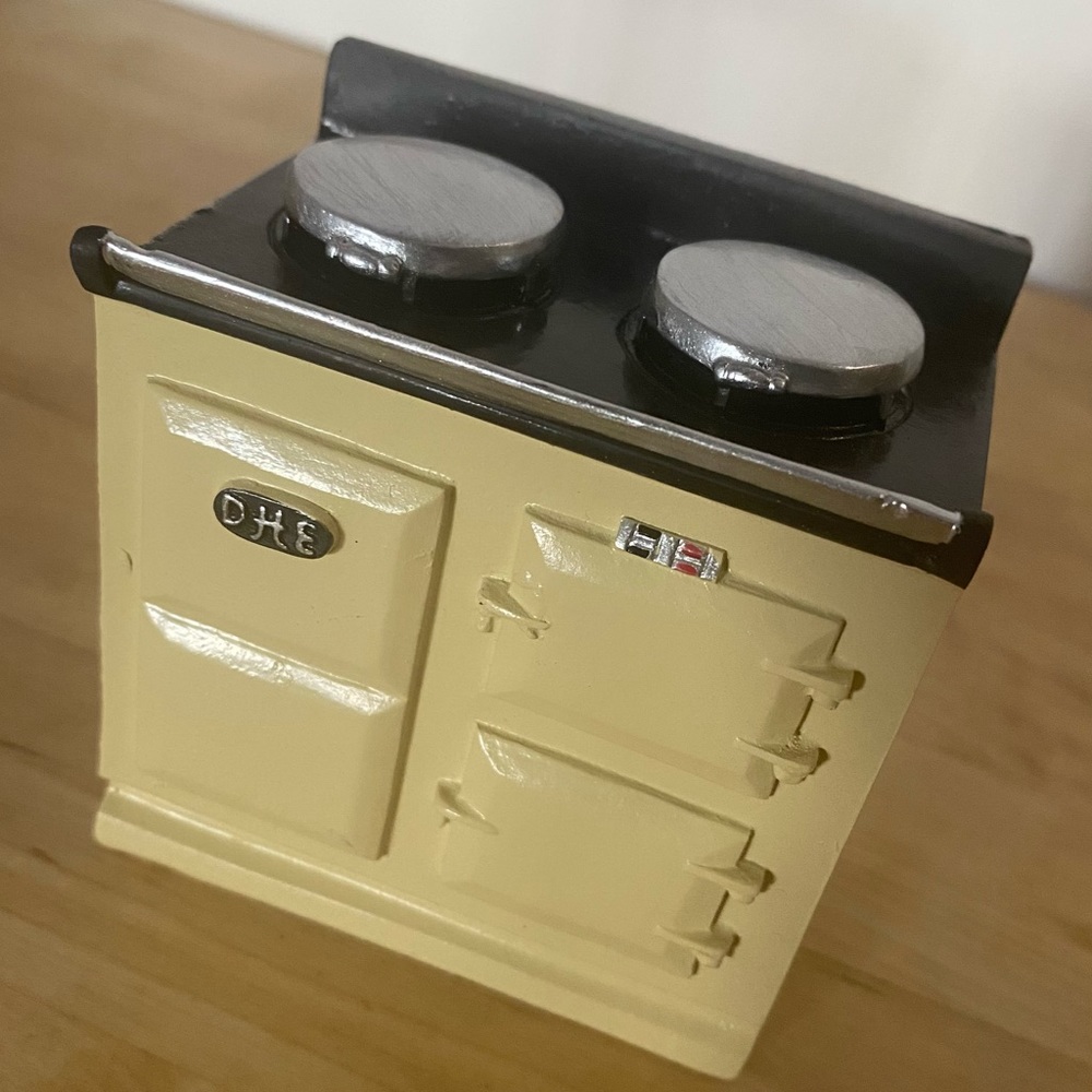 EUC Collectible Miniature Kitchen Stove / Aga